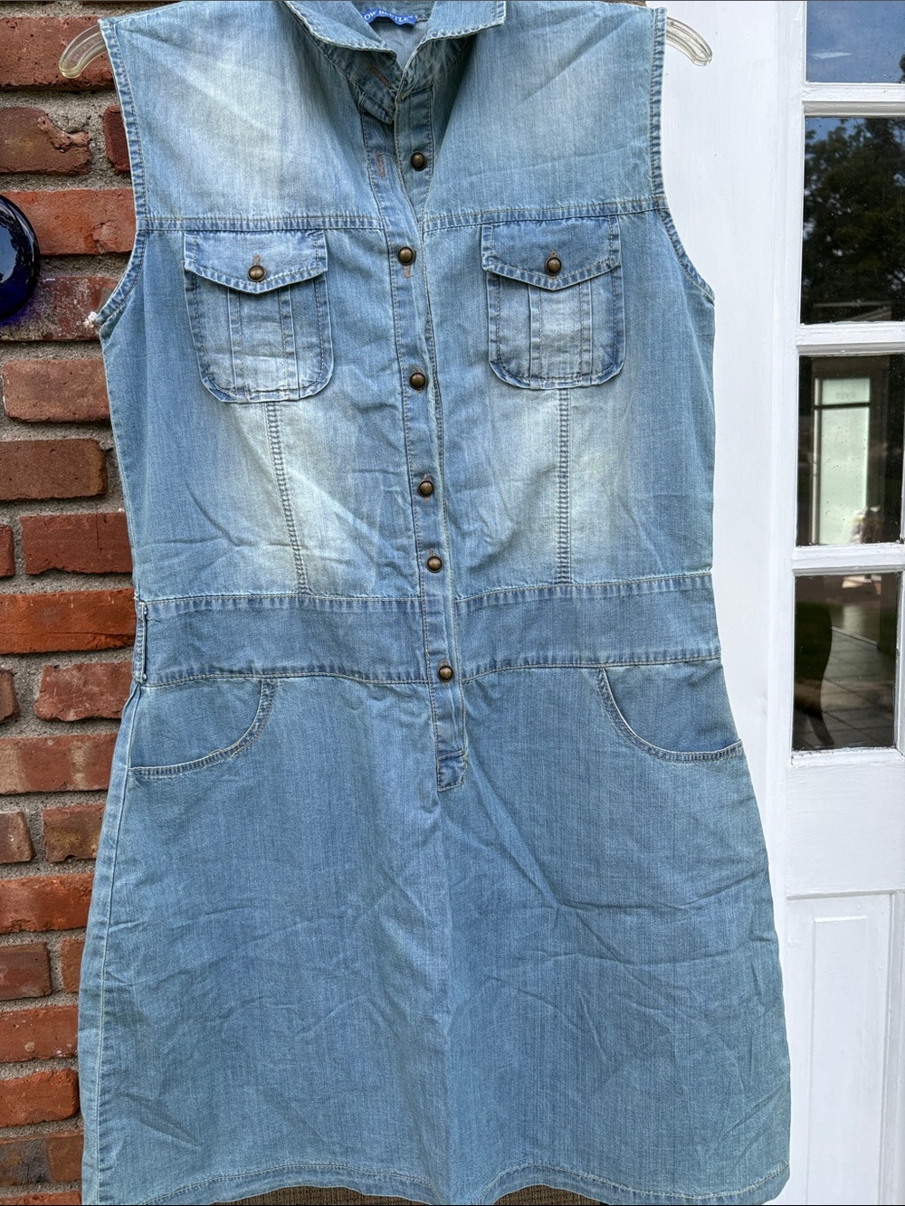 Sleeveless Light Blue Denim Mini Dress with Button Front